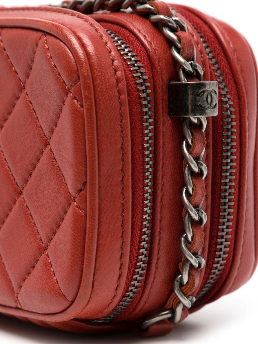 Affordable HOT SALE Coco camera CHANEL Boy bag mini Women 0322